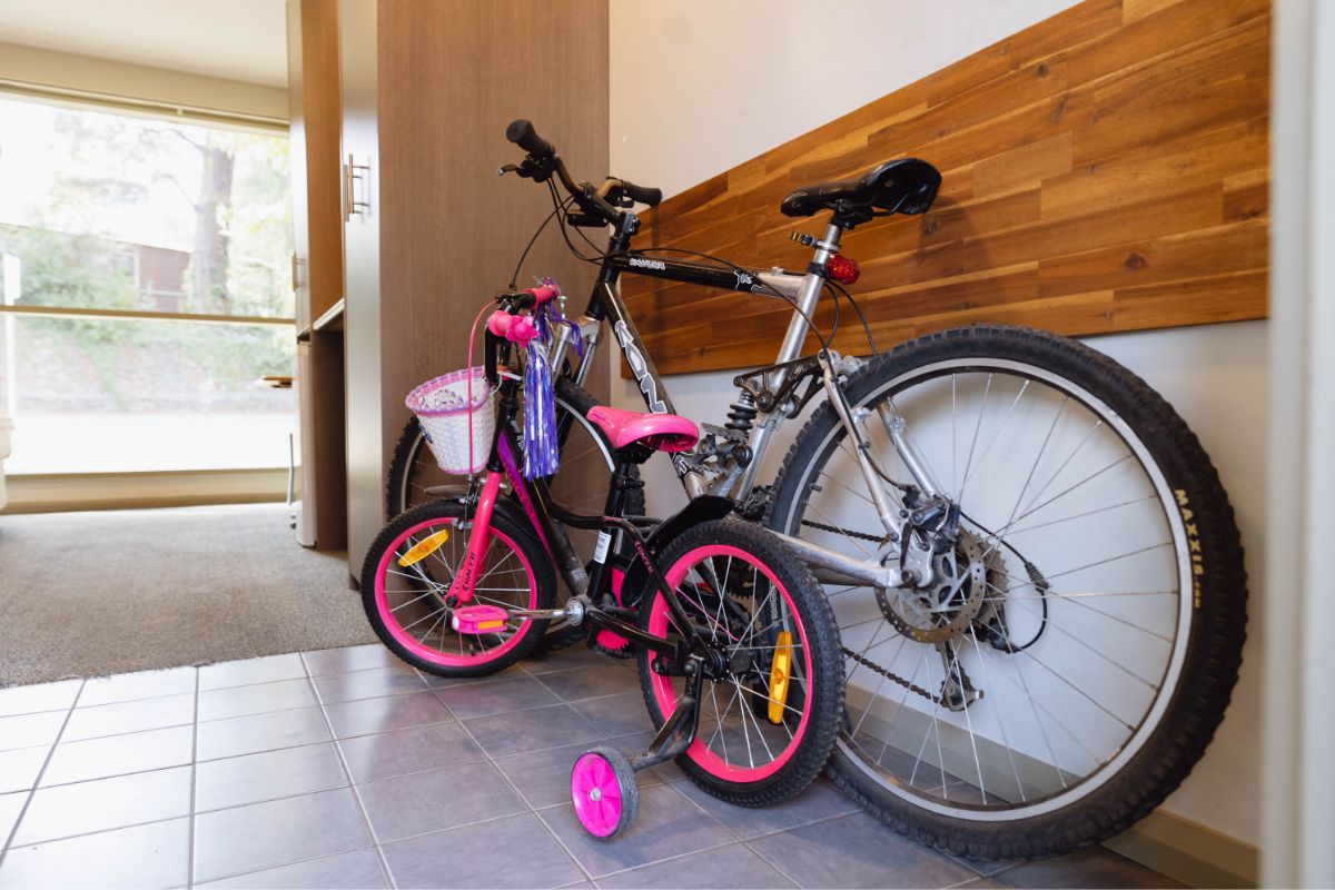 Accommodation with secure bike storage in Brigth Victoria